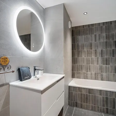 Apartment Moderne Aux Pieds Des Pistes Avec Wifi, 4 Chambres, 10 Personnes - Fr-1-570-65